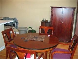 5th image of 859 N Lasalle St APT 4