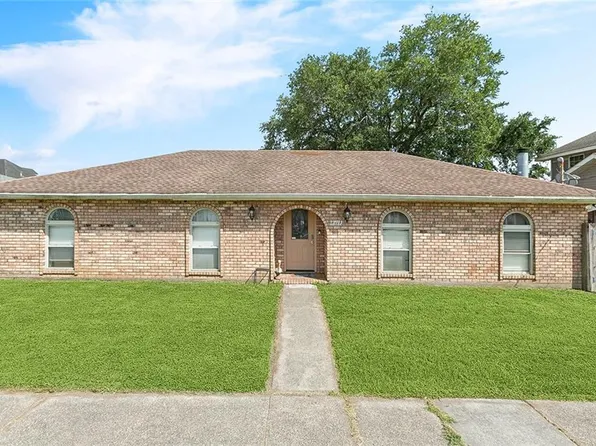 2713 Legend St, Meraux, LA 70075
