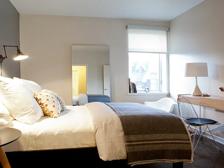 Bedroom fit for a queen bed