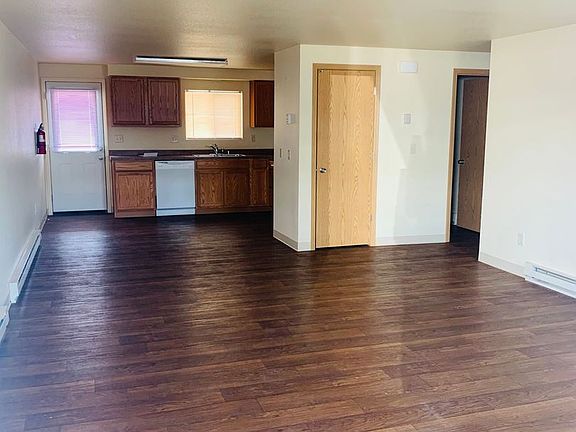 5th image of 5470 Farm Ln APT 11
