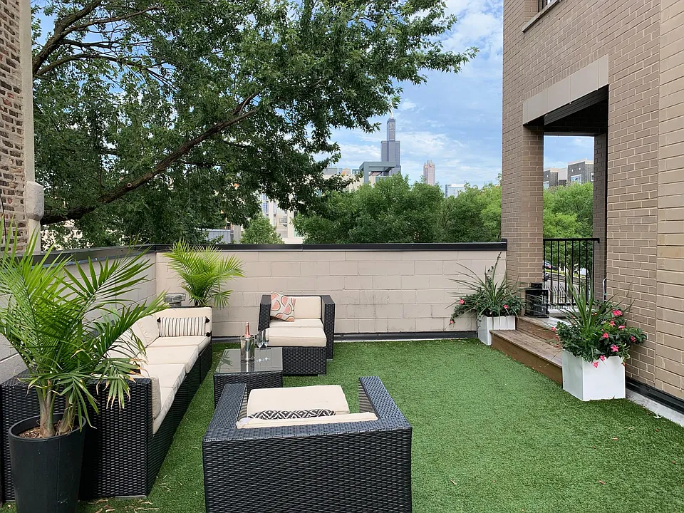 6 N Throop St #2N