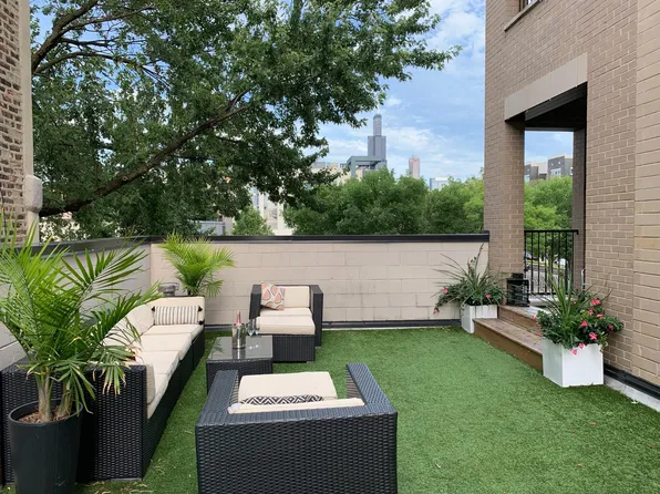 6 N Throop St APT 2N, Chicago, IL 60607
