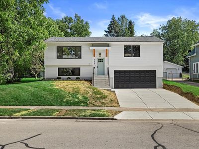 755 Armour ROAD, Oconomowoc, WI, 53066