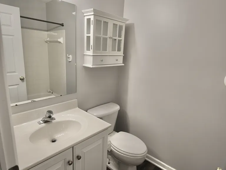 4400 Greensbury Dr — Photo 44