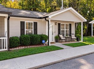 2564 Ambassador Ct, High Point, NC 27265