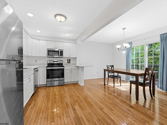 4th image of 1026 Saint Pauls Ln