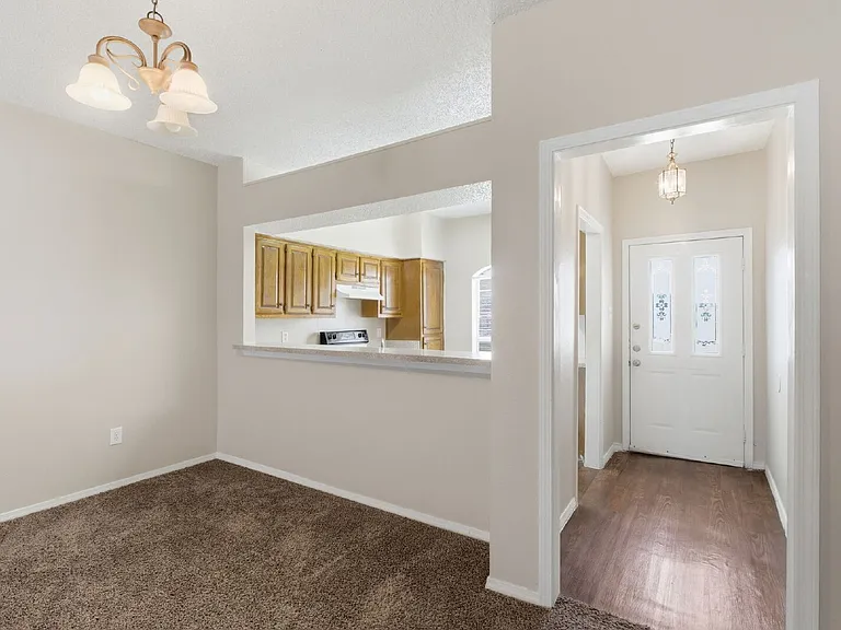 6324 Alissa Dr — Photo 11