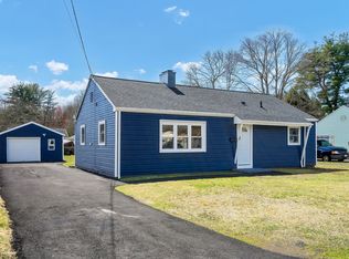 19 Mountain View Dr, Plainville, CT 06062
