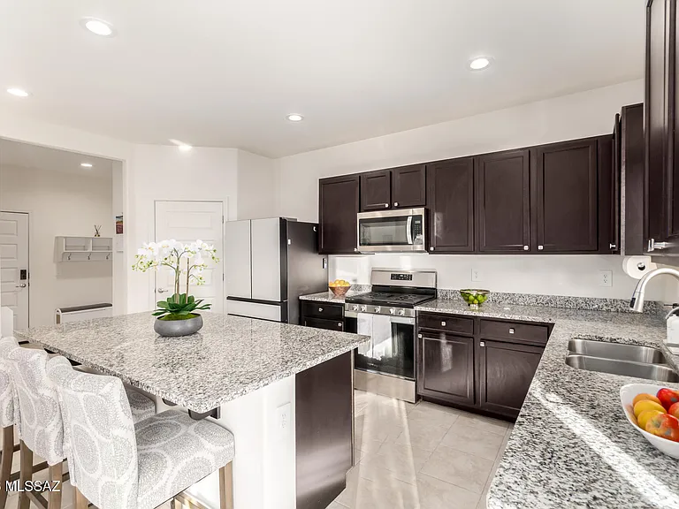 9265 W Tenaza Ln — Photo 16