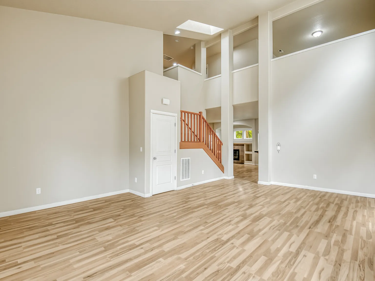 4 bed, 2481 sqft, $2,950 — Photo 4