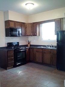 2nd image of 210 E Fairground Ave