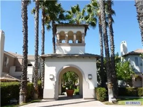 82 Santa Barbara Ct, Foothill Ranch, CA 92610