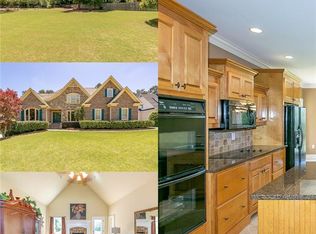 355 Grove Ridge Dr, Loganville, GA 30052