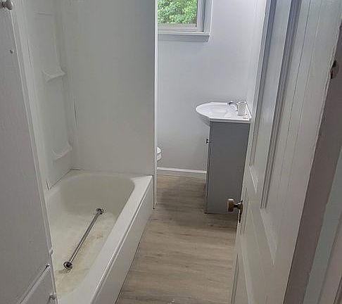 2nd image of 1847 Eckard Ave #2