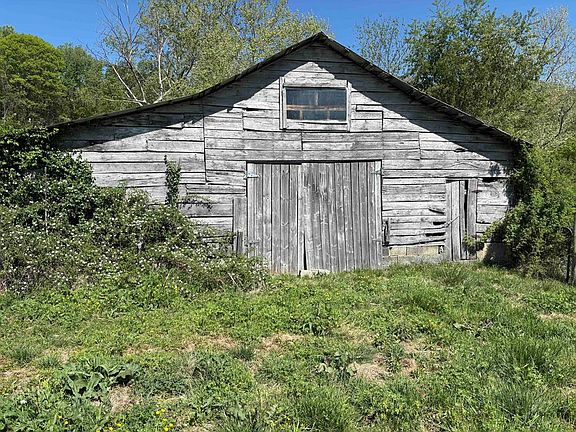 4th image of 575 Hunter Rd