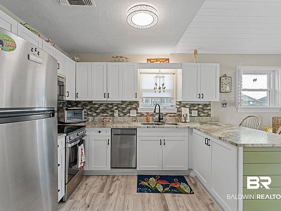 3rd image of 1028 W Beach Blvd #14