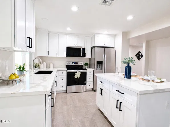 552 N Hobson Plz, Mesa, AZ 85203