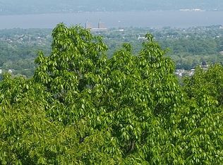 86 Overlook Rd, Pomona, NY 10970