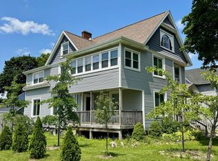 210 N Center St, Howell, MI 48843