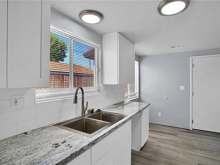 1080 Massachusetts Ave — Photo 2