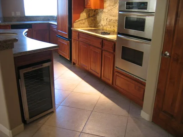 35 W Beryl Ave — Photo 10