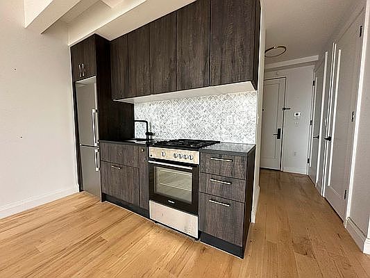 1st image of 564 Saint Johns Pl APT 821