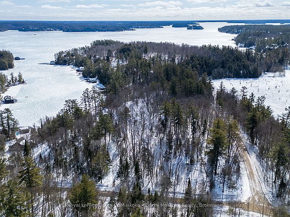 4th image of 252 Clear Lake Rd