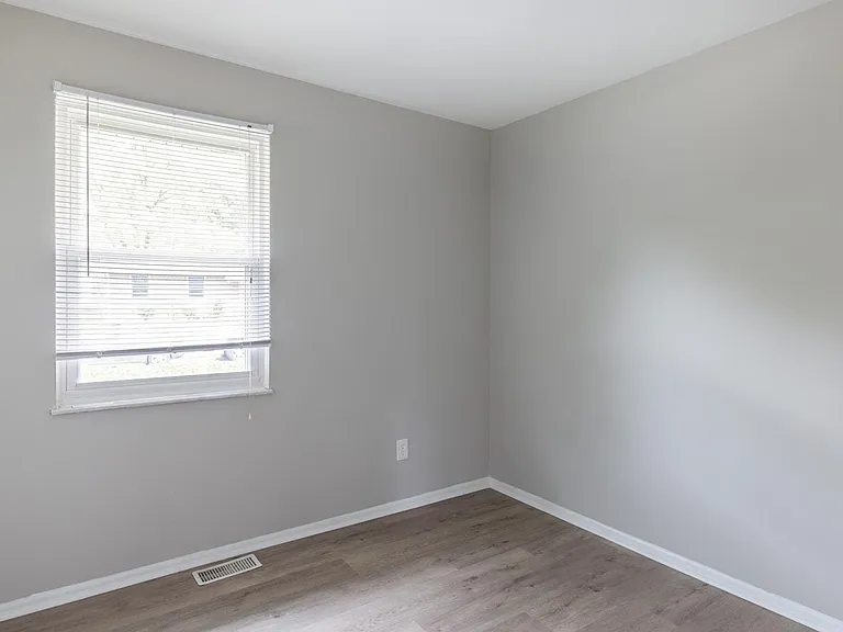 3008 Oriental Dr — Photo 8