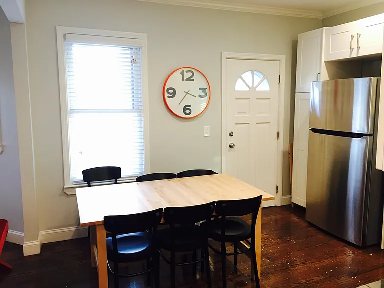 1059 Saratoga St #2 — Photo 10