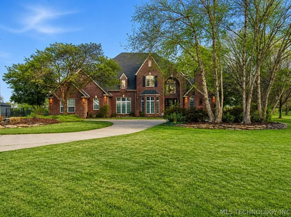 24206 N 3962nd Rd, Bartlesville, OK 74006