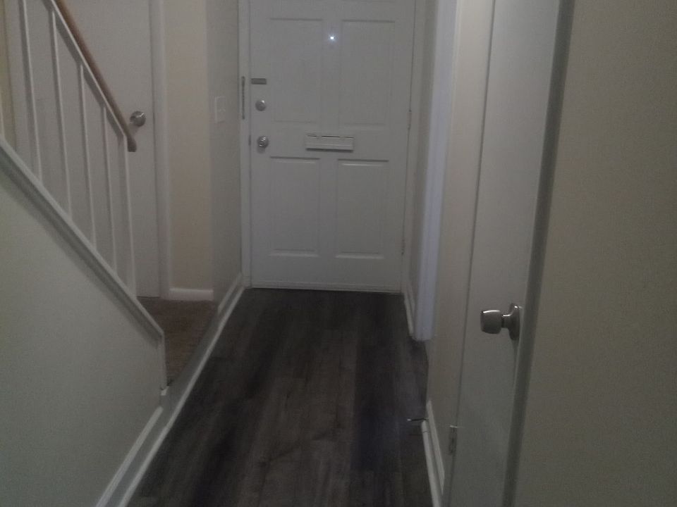 1st image of 303 E Lee St #1