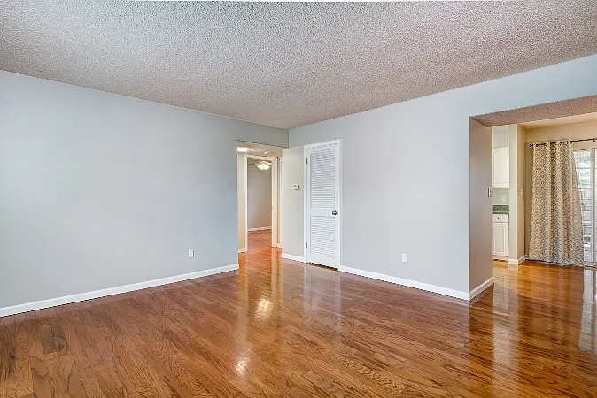 9134 N Swan Cir — Photo 3