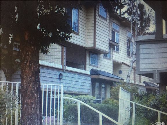 3rd image of 11150 Glenoaks Blvd Unit 262
