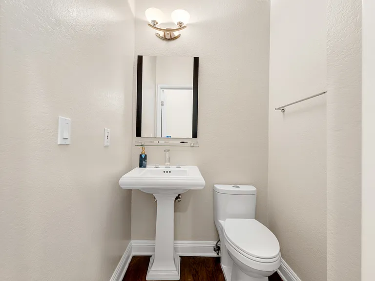 14234 Dickens St #3 — Photo 13