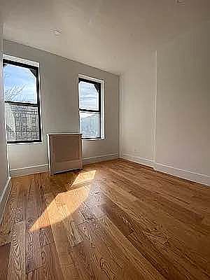 5th image of 384 Audubon Ave #1