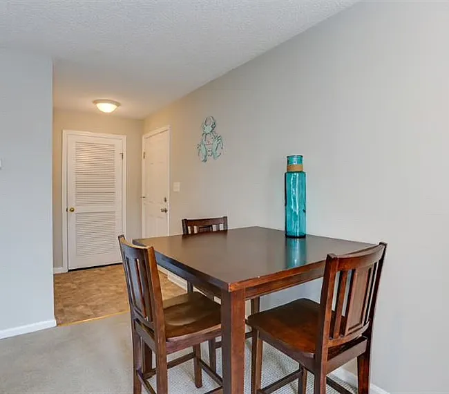 315 24th St #230 — Photo 7
