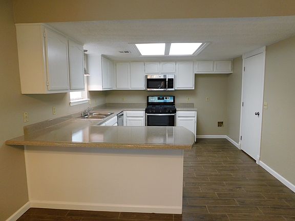 3rd image of 7710 N 130th Ave E