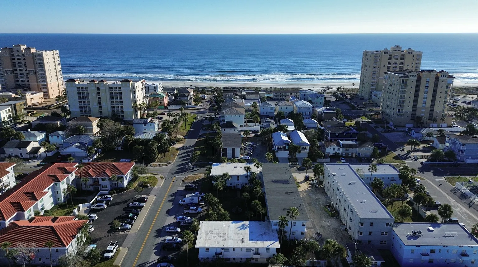Ocean Drive Apartments — Photo 4