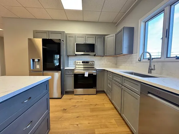 725 Roosevelt Trl, Windham, ME 04062