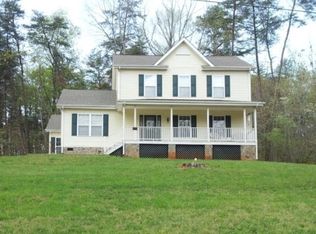 1244 Old Barn Rd, Moneta, VA 24121