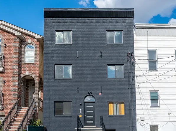 38 Zabriskie Street image 11 of 15