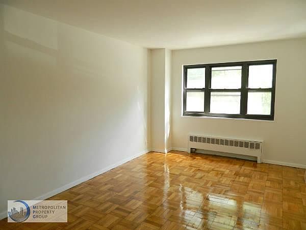 2nd image of 165 E 35th St APT 4E
