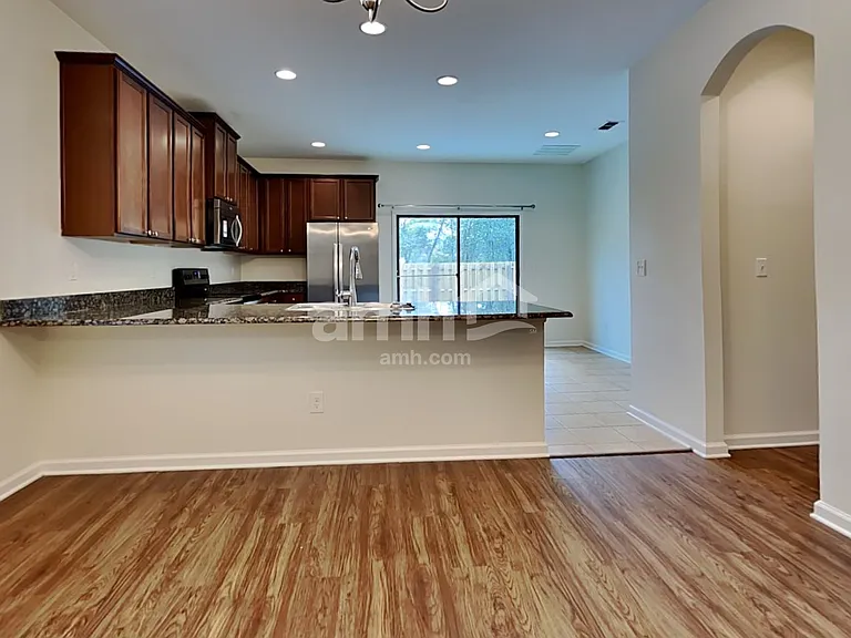 235 Buck Run Way St — Photo 6