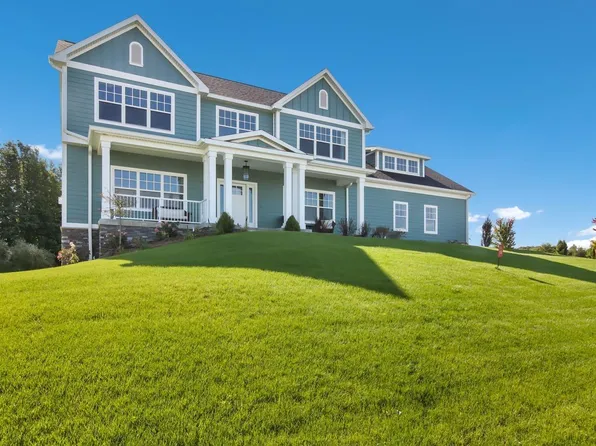 1560 Strasbourg, Traverse City, MI 49696