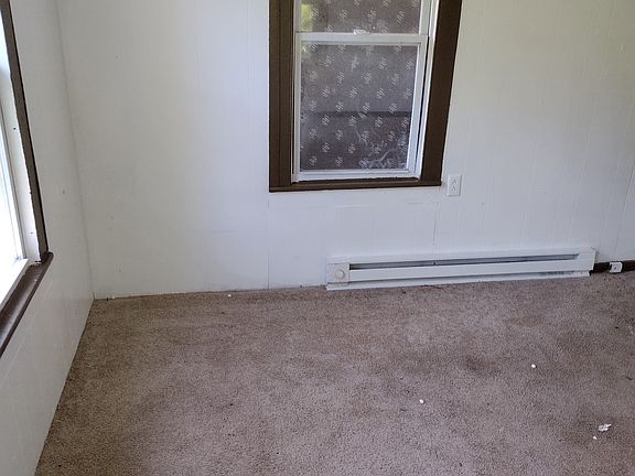 2nd image of 1367 Millburn Dr