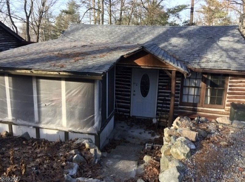 1st image of 25 Cedar Ln