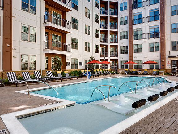 Charming Saltwater Pool
