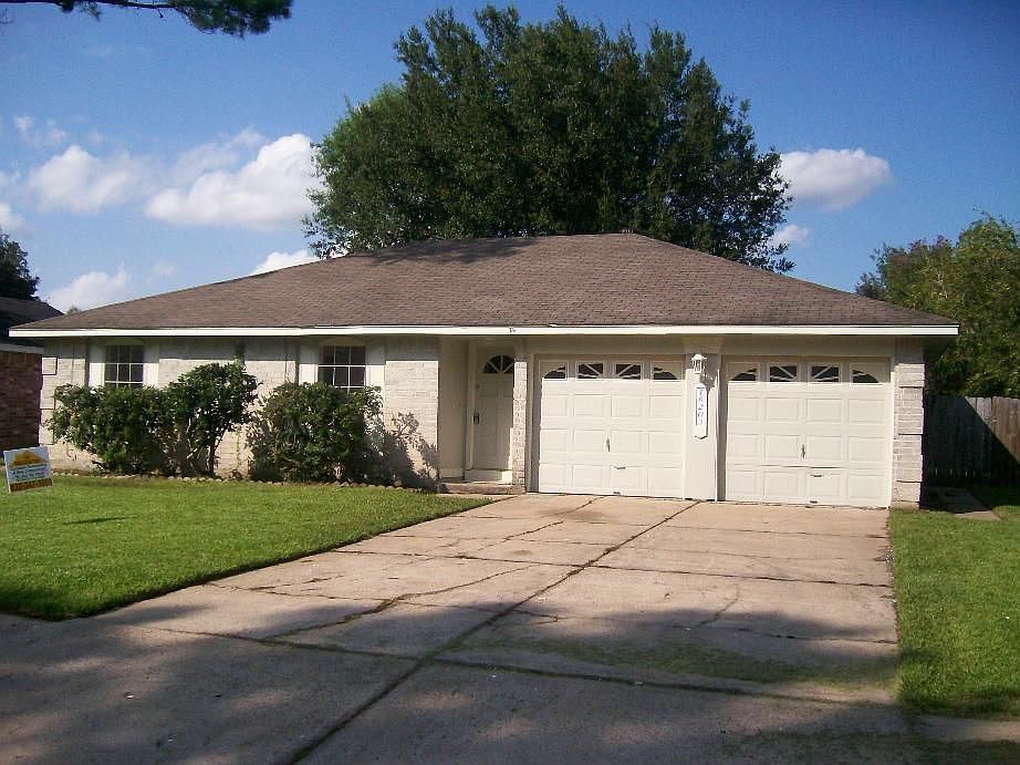 1st image of 16203 Barcelona Dr