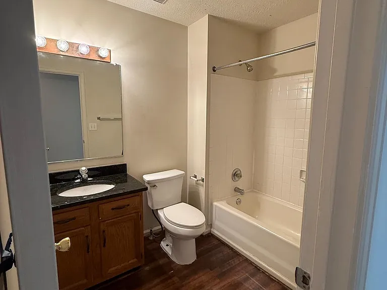 105 W Park Dr — Photo 18