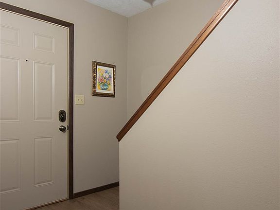 3rd image of 4436 Pepper Dr #8